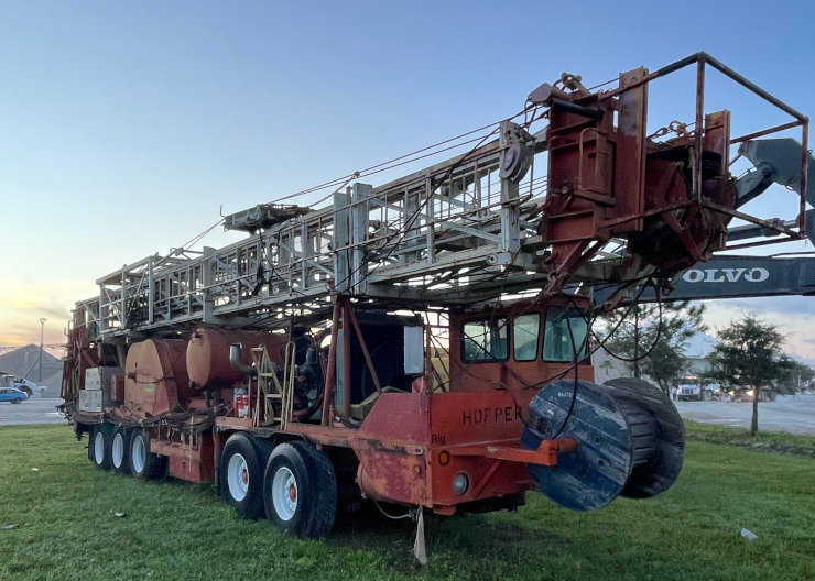 24' Freestanding Rig: Intermediate 1 - 2' Monkey Bar Spacing