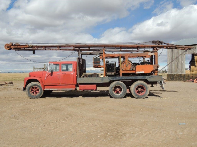 Perkins diesel deck engine, mounted on 1968 IHC tandem axle truck with 345 ...